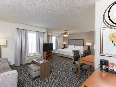 Hotel Homewood By Hilton Indianapolis Airport / 3*